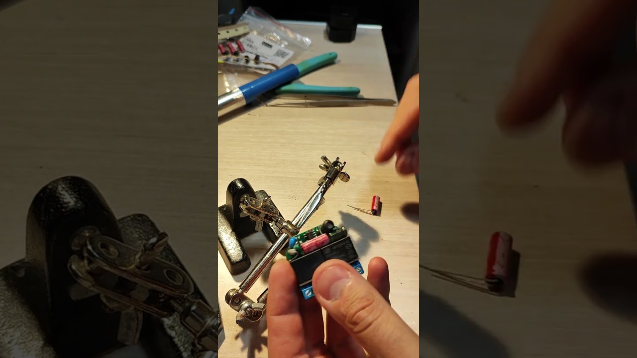 Repair Shelly 2.5 by changing capacitors