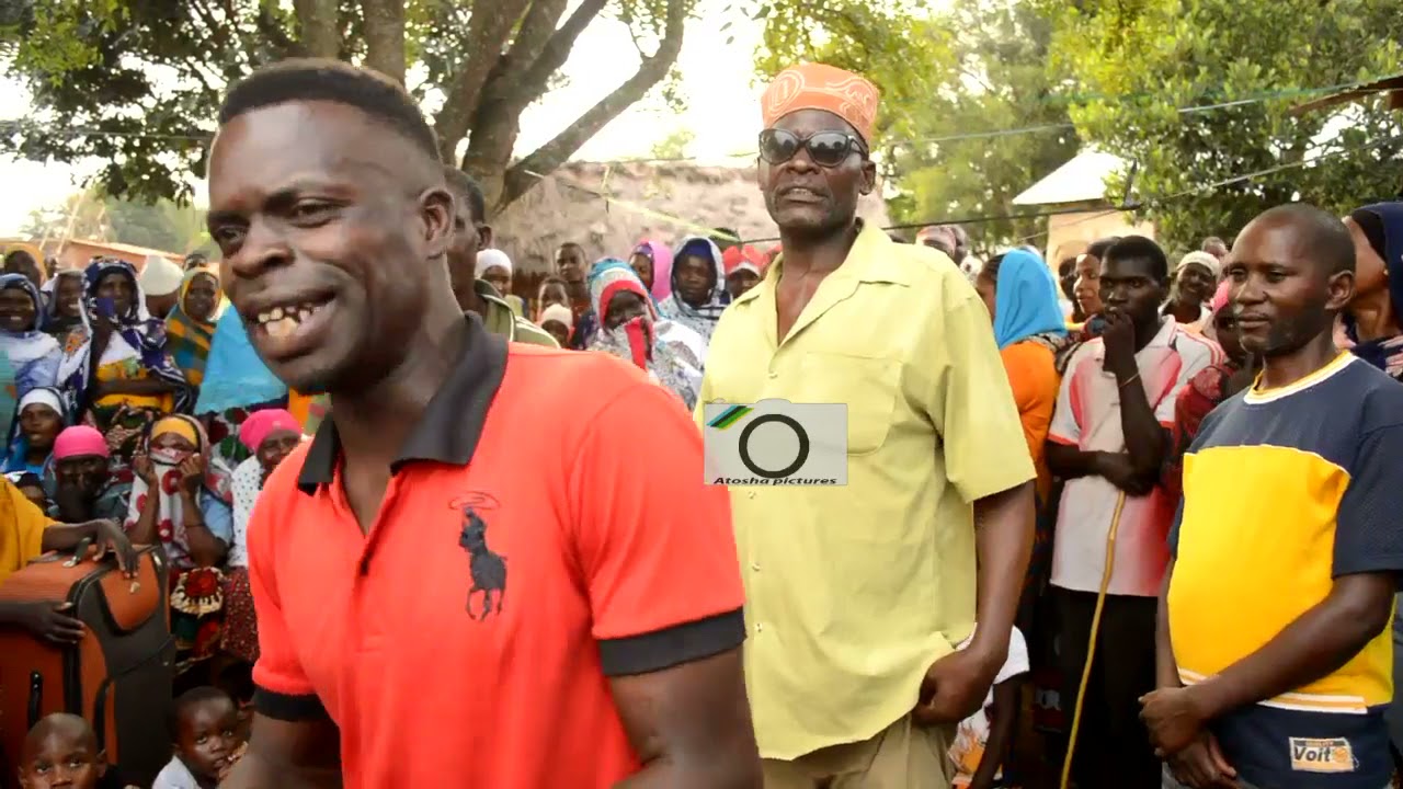 WAZIGUA TAJIRI-ONA BALAA  HILI ETI MWANAMKE MZURI HALINGI