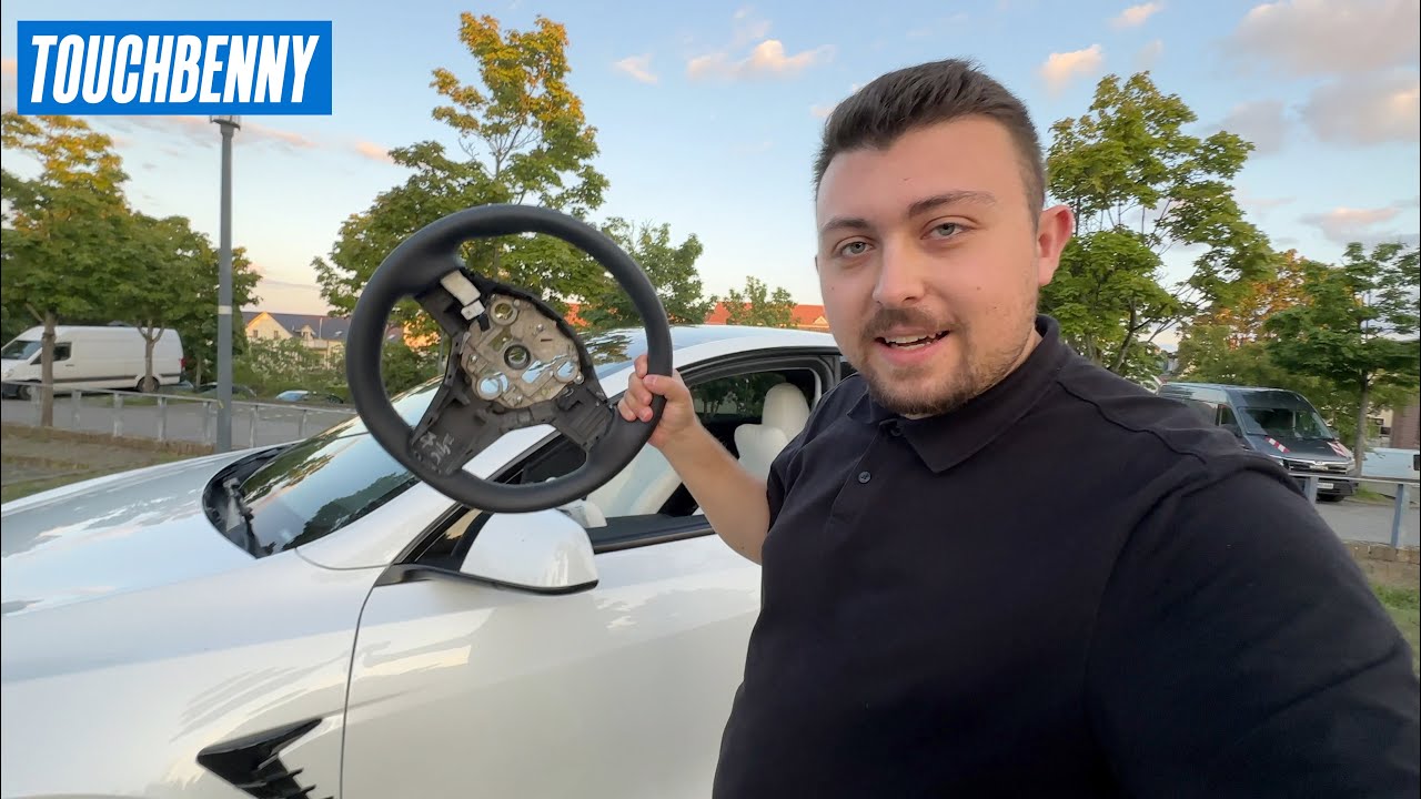 YOKE Lenkrad im Tesla Model Y!