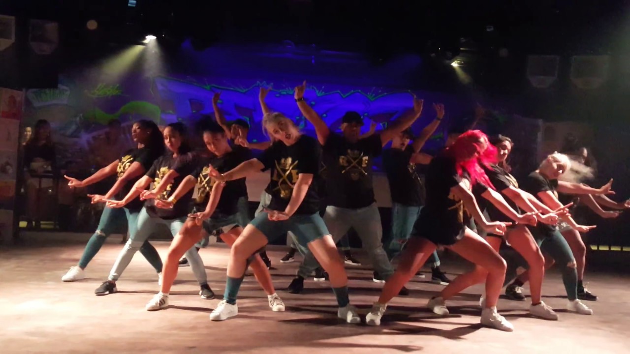 ROYAL FAMILY SHOWCASE IN SINGAPORE @CLUB REFUGE (3rd may 2017) Part 1
