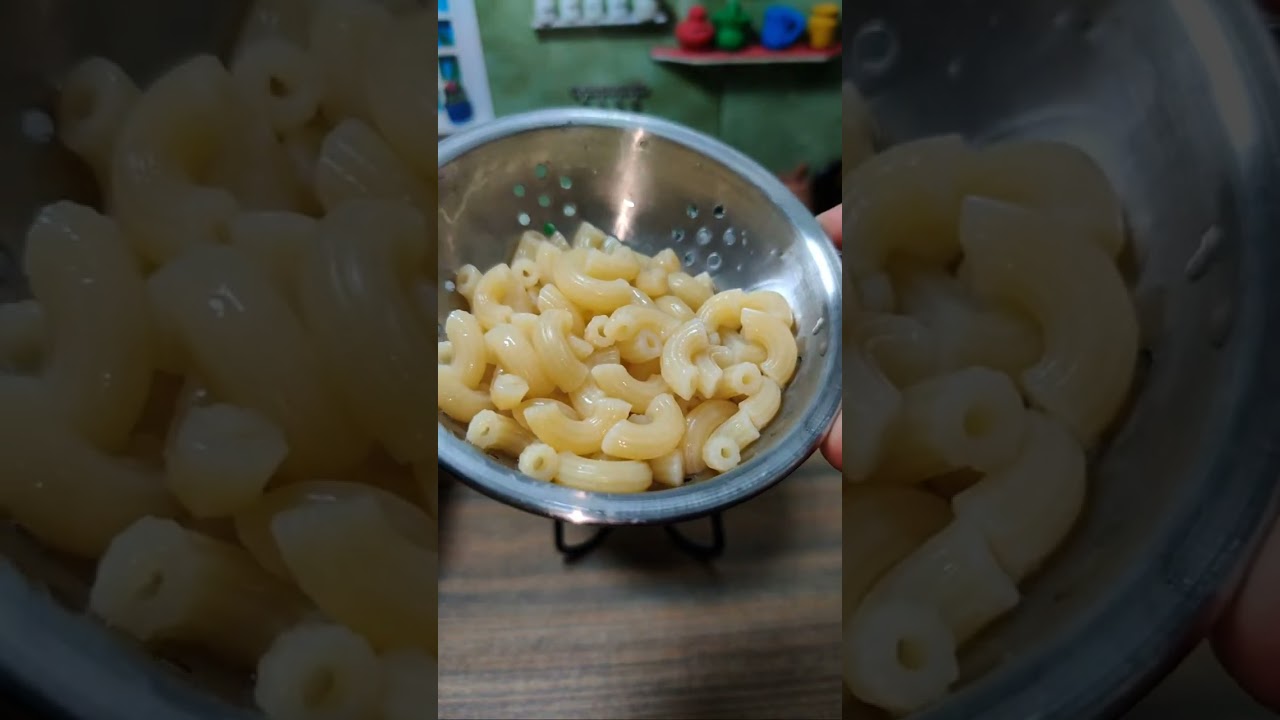 Highlight 22:40 - 27:40 from Minatastic Miniature Cooking is live! Miniature Mac and Cheese Pasta 🧀