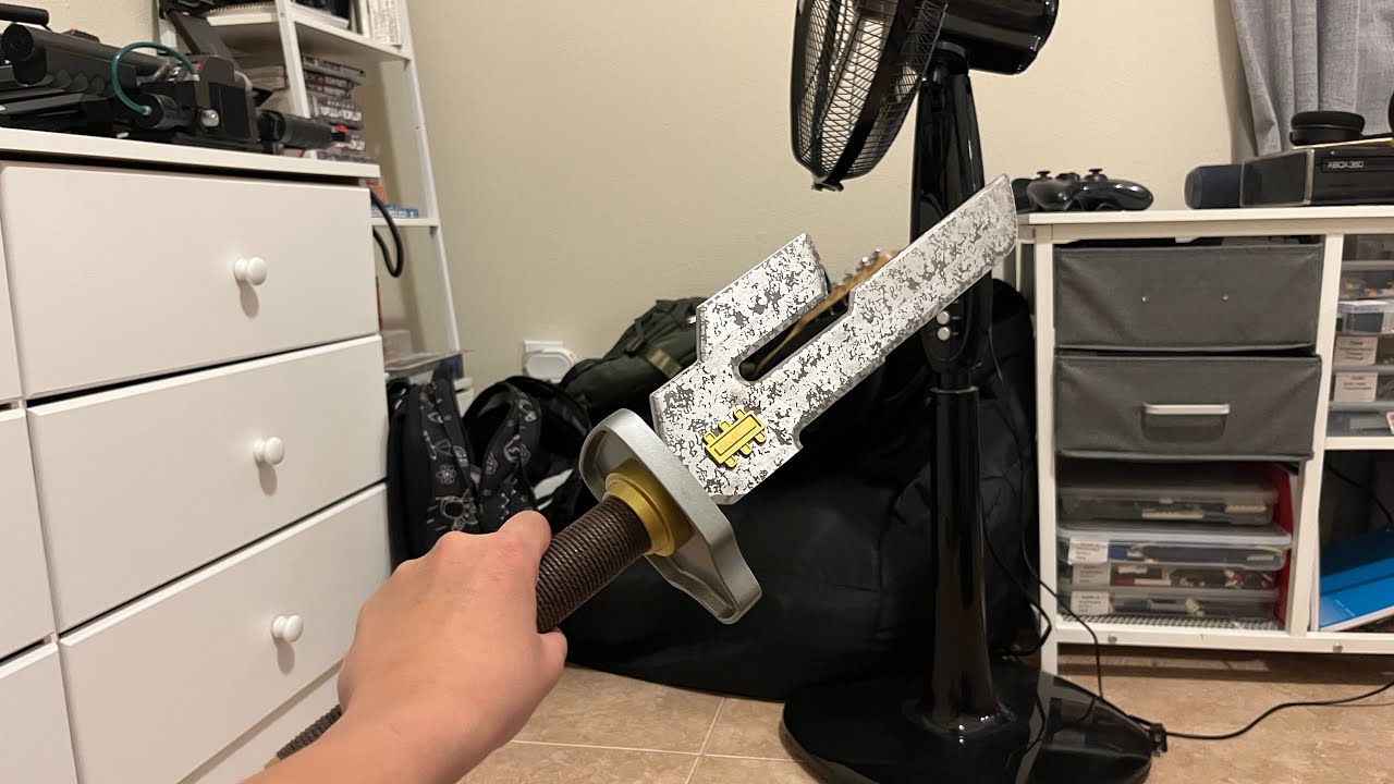 Unboxing Toji Fushiguro's Inverted Spear of Heaven