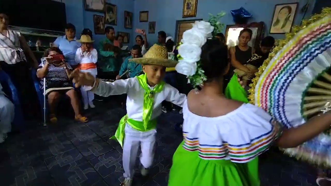 La Procesión de los Agüizotes | Grupo Folklórico Infantil Massayan