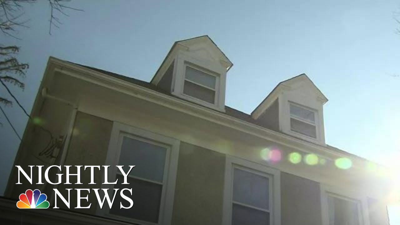 Mortgage Refinancing Applications Surge Thanks To Low Interest Rates | NBC Nightly News