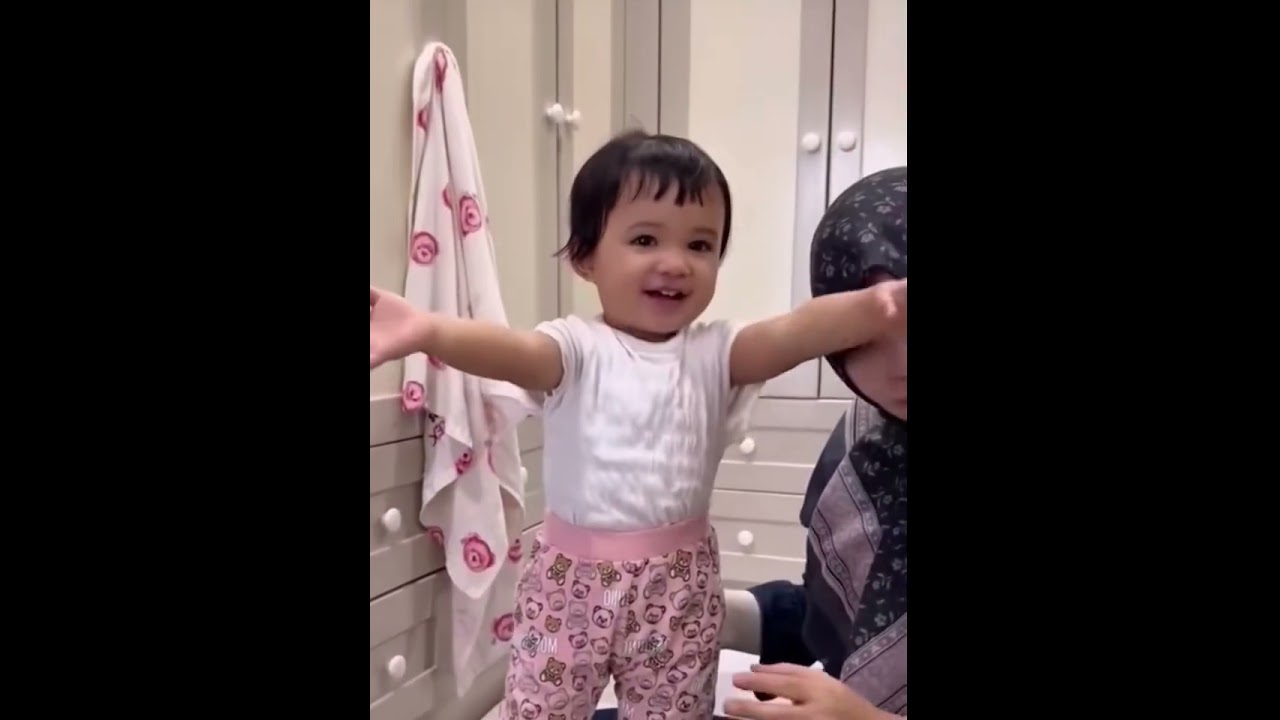 MAMANUR BANTU PERSIAPAN AMEENA MANGGUNG‼️EH AZURA KENAPA TUH??