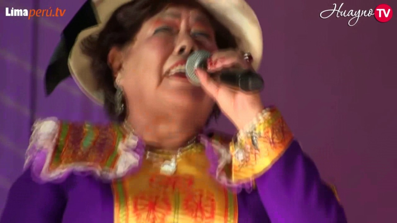 PRINCESITA DE YUNGAY EN LA PLAZA MAYOR DE LIMA