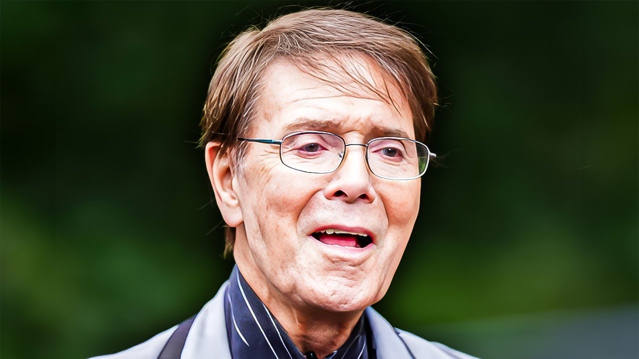 Cliff Richard viveu uma vida dupla por 30 anos e ninguém sabia - até agora