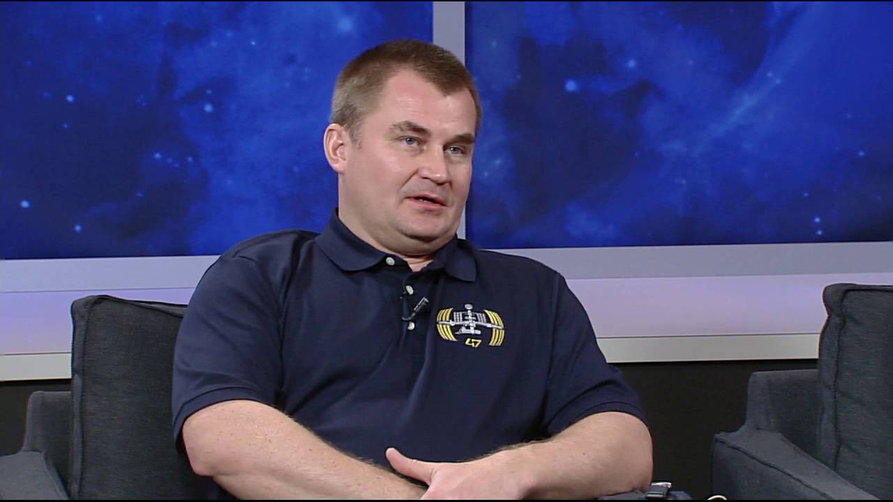 News Conference Features with Next Space Station Crew