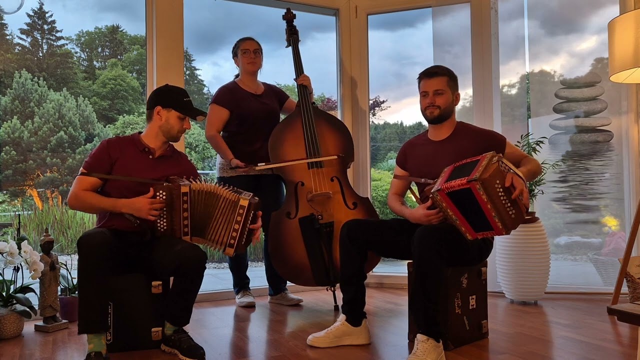 Hofu Chilbi mit Priskas Bieri Buebe