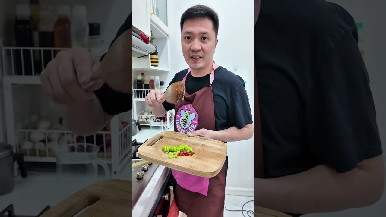 Sabi ni Hubby David gayahin ko raw yung Chilli Garlic Squid, naparami rice namin