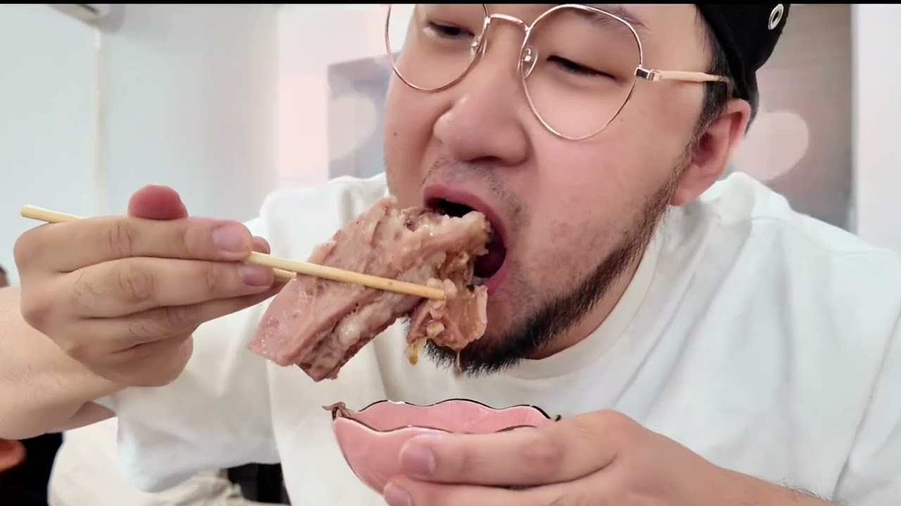 这一锅牛肉！给我啥都不换！ #徐州美食 #徐州贾汪 #大口吃肉 #牛肉汤 #本地美食