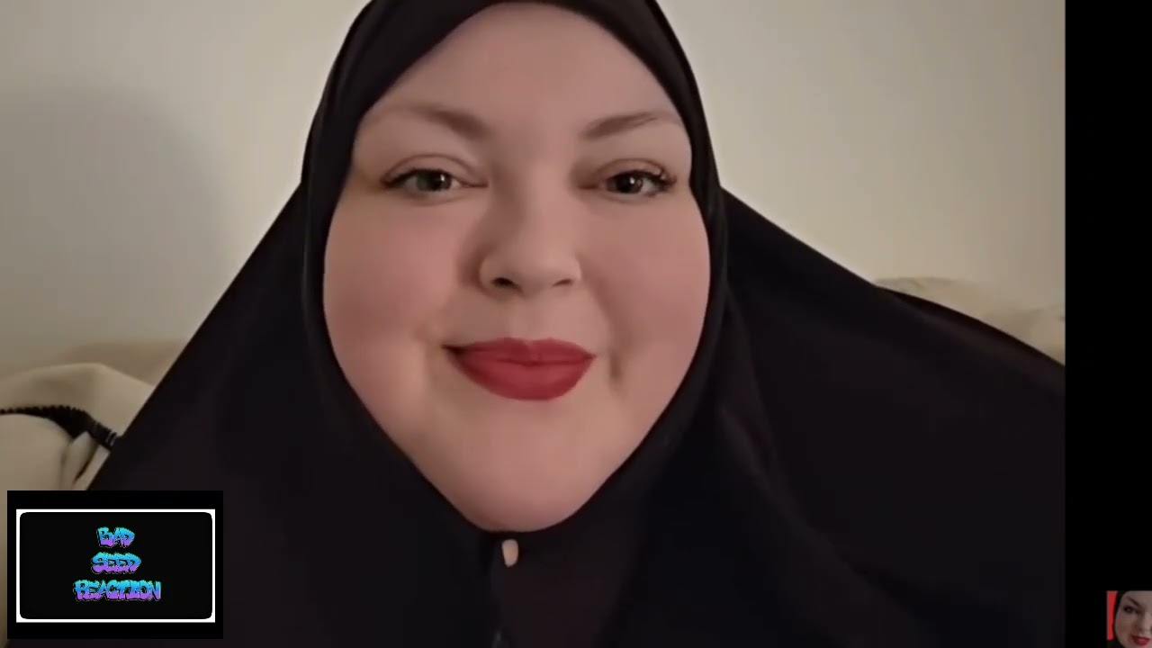 FOODIE BEAUTY LOOKING GUILTY