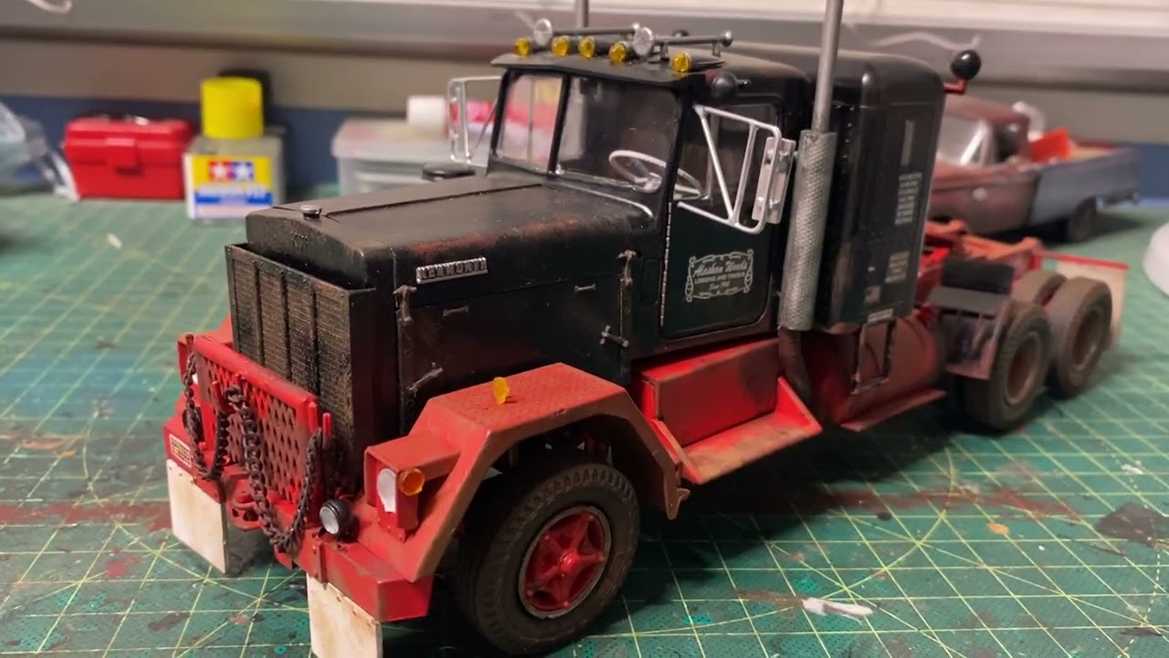 AMT 1/25 1972 Kenworth W900 Alaska Hauler Semi Tractor Final Reveal 