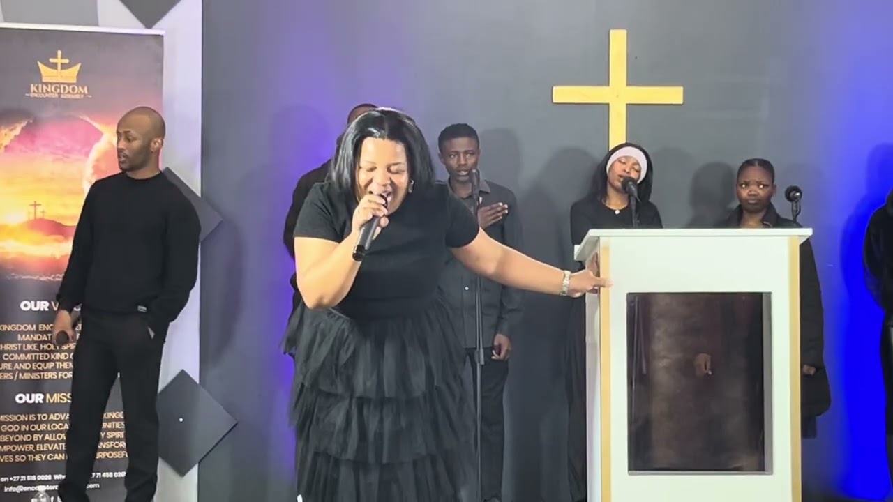 Kuhle Sijentu Dlakavu- Akahlulwa Lutho UJesu