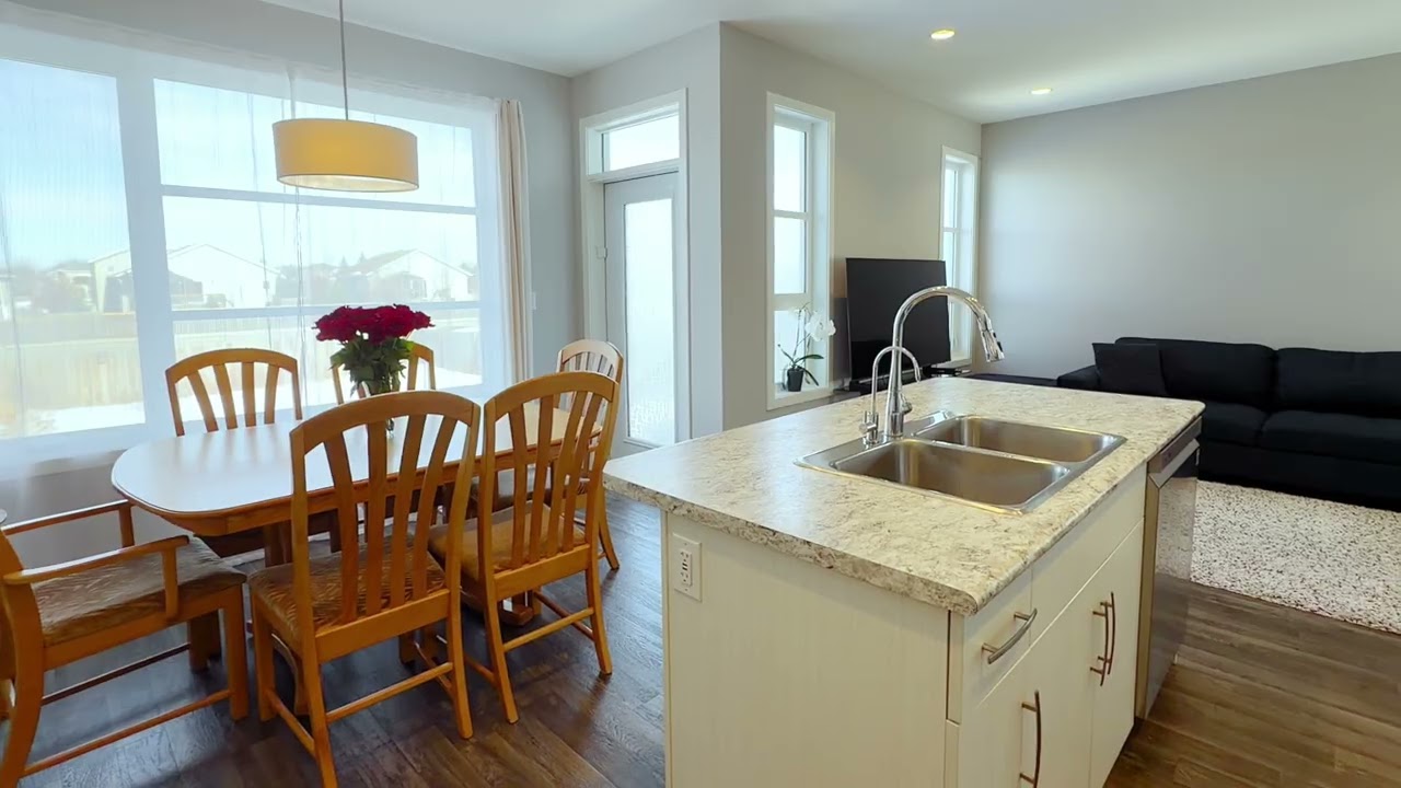 Modern 3 Bedroom Home in Stonewall MB | Double Garage | Built 2020