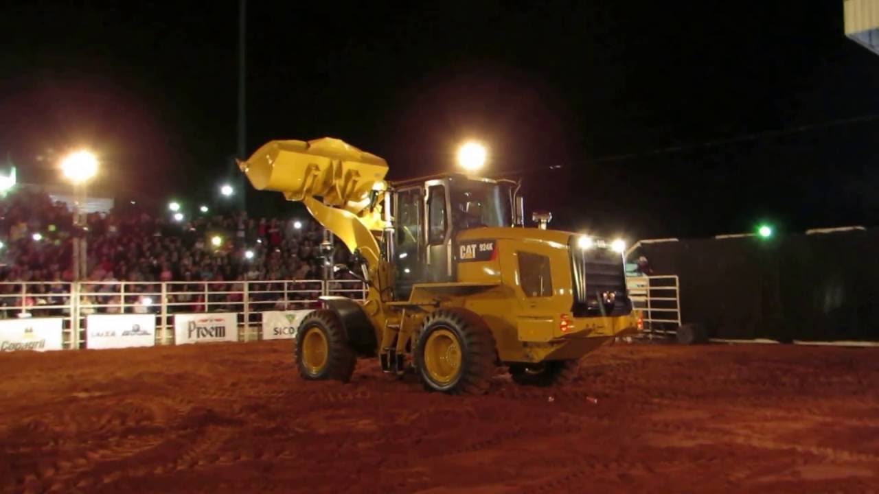 Caterpillar CATERSHOW  Djeison Raup e equipe  fazendo manobras na Exporondon