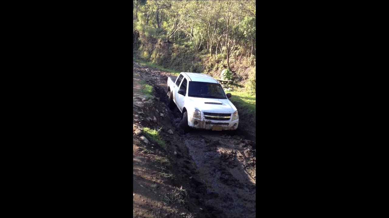 Chevrolet Luv D-max stuck