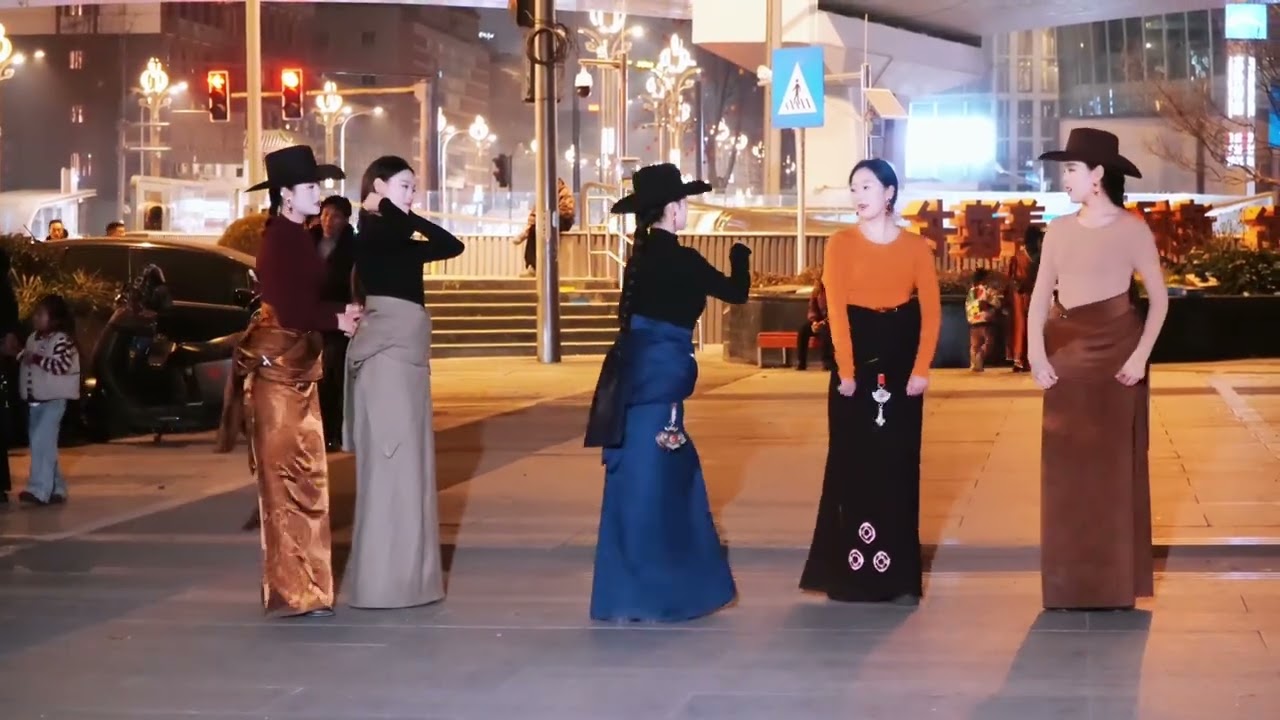 有人会蹦藏迪吗,? Pretty girls are dancing Zangdi🌹Tibetan dance