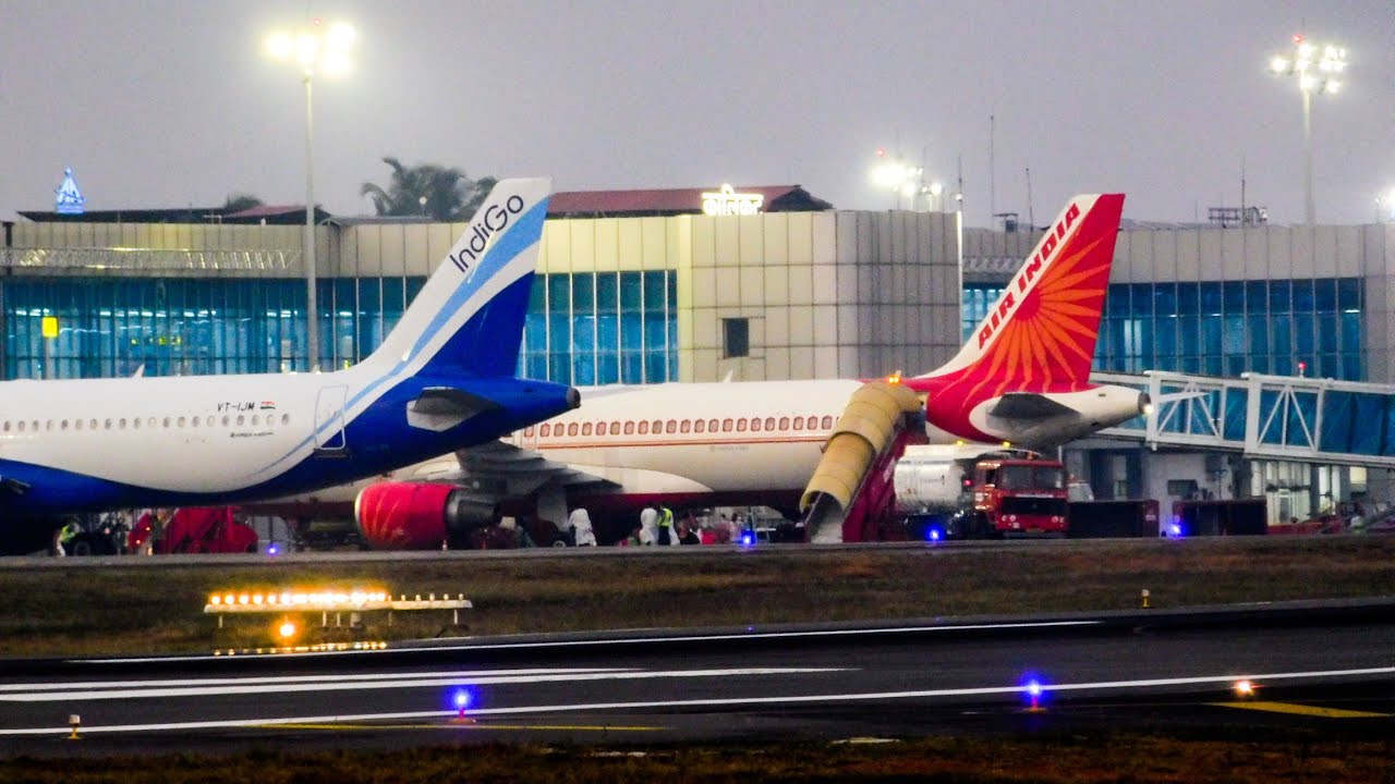 STUNNING night flights | Calicut airport planespotting