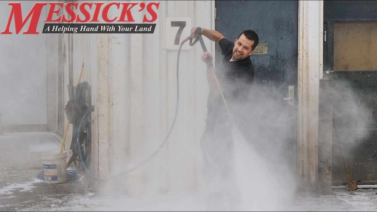 How to clean your tractor / How NOT to use a pressure washer! - TMT