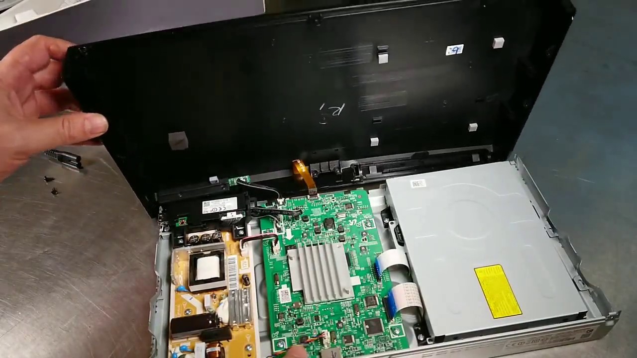 Samsung UBD-M9500 UHD 4K Blu-ray Player unboxing and under the hood