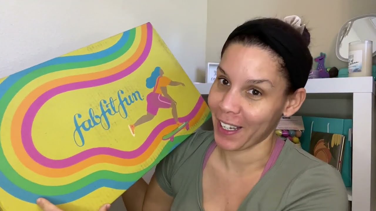 FABFITFUN SPRING 2022 UNBOXING #fabfitfun #unboxing