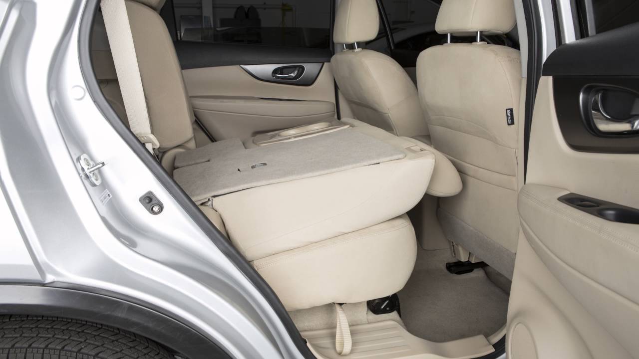 2017 Nissan Rogue - Seat Adjustments