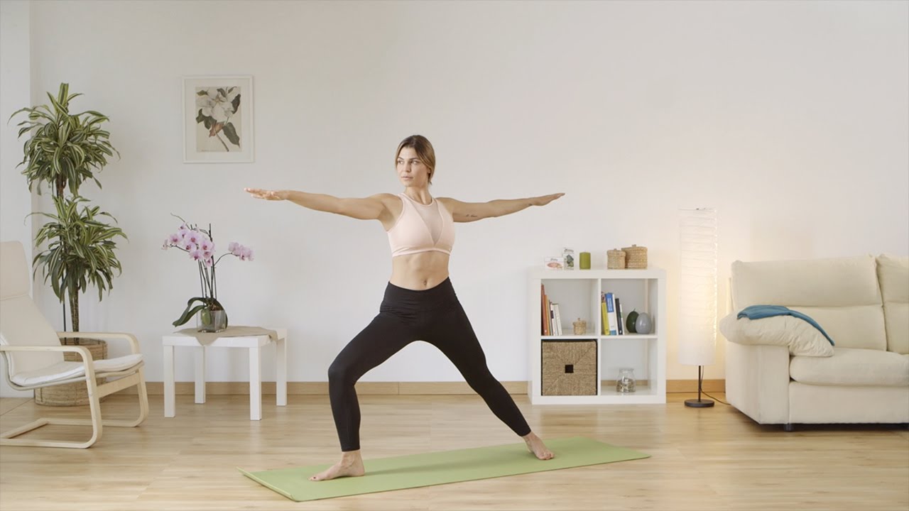 3 posturas de yoga para principiantes - Actividad F&iacute;sica [Cambio Hornimans]