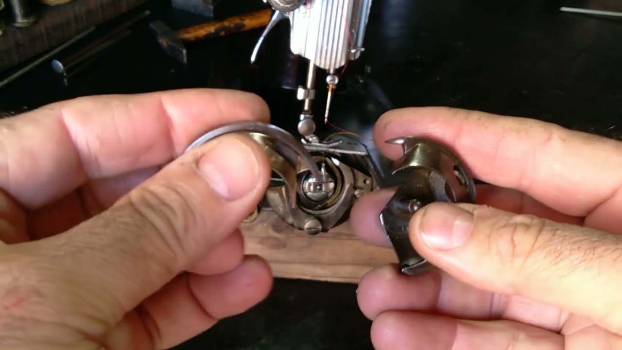 Como funciona a máquina de costura por dentro, suas peças e problemas? Parte 4 - Lançadeira