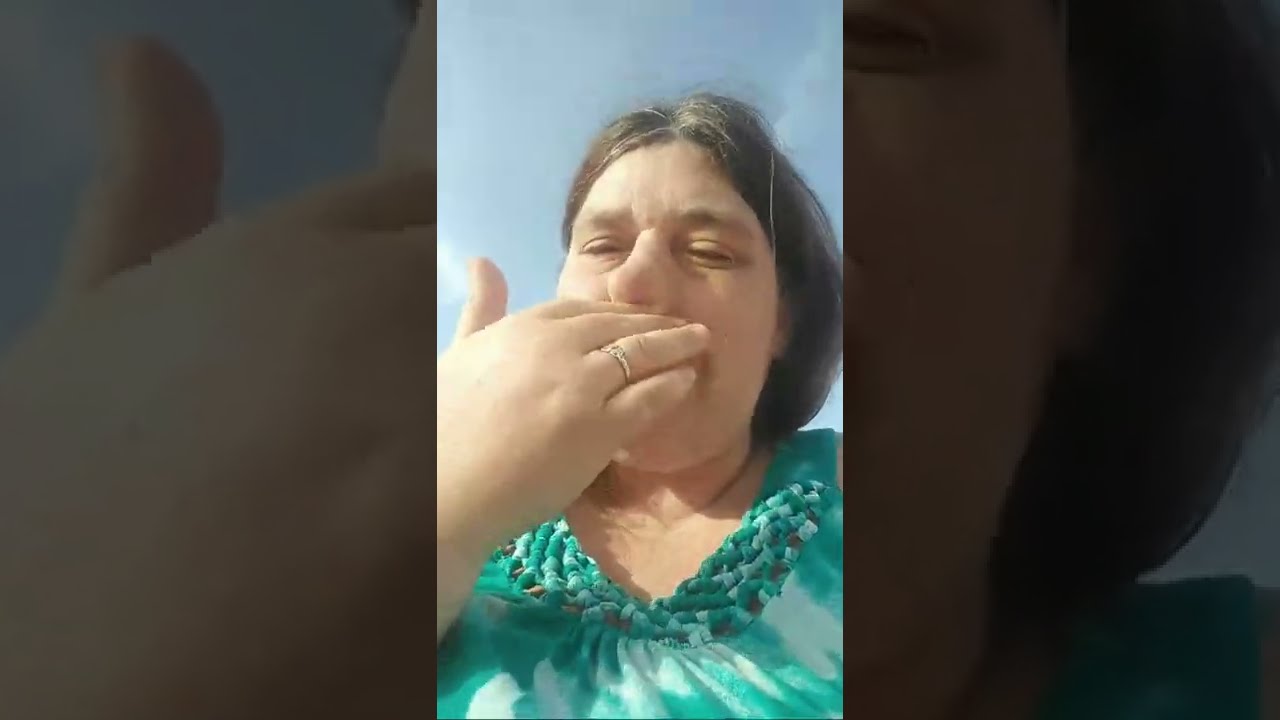 7:57am Morning Big Girl  Queen love  hottie 👸smoking vlog Chill coughing trying to wake up