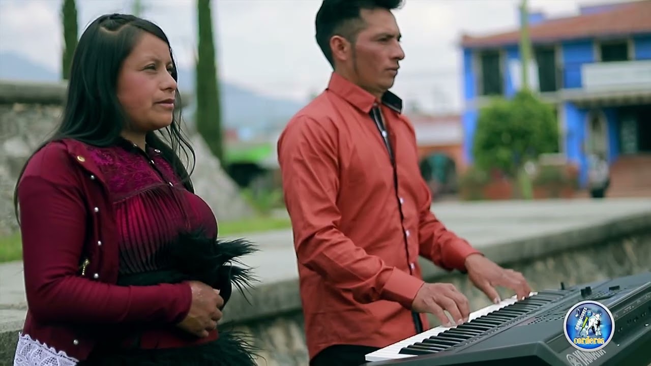 Si no fuera por el Señor,, Video clip Mariano Diaz y Rosalinda  Corderos studios