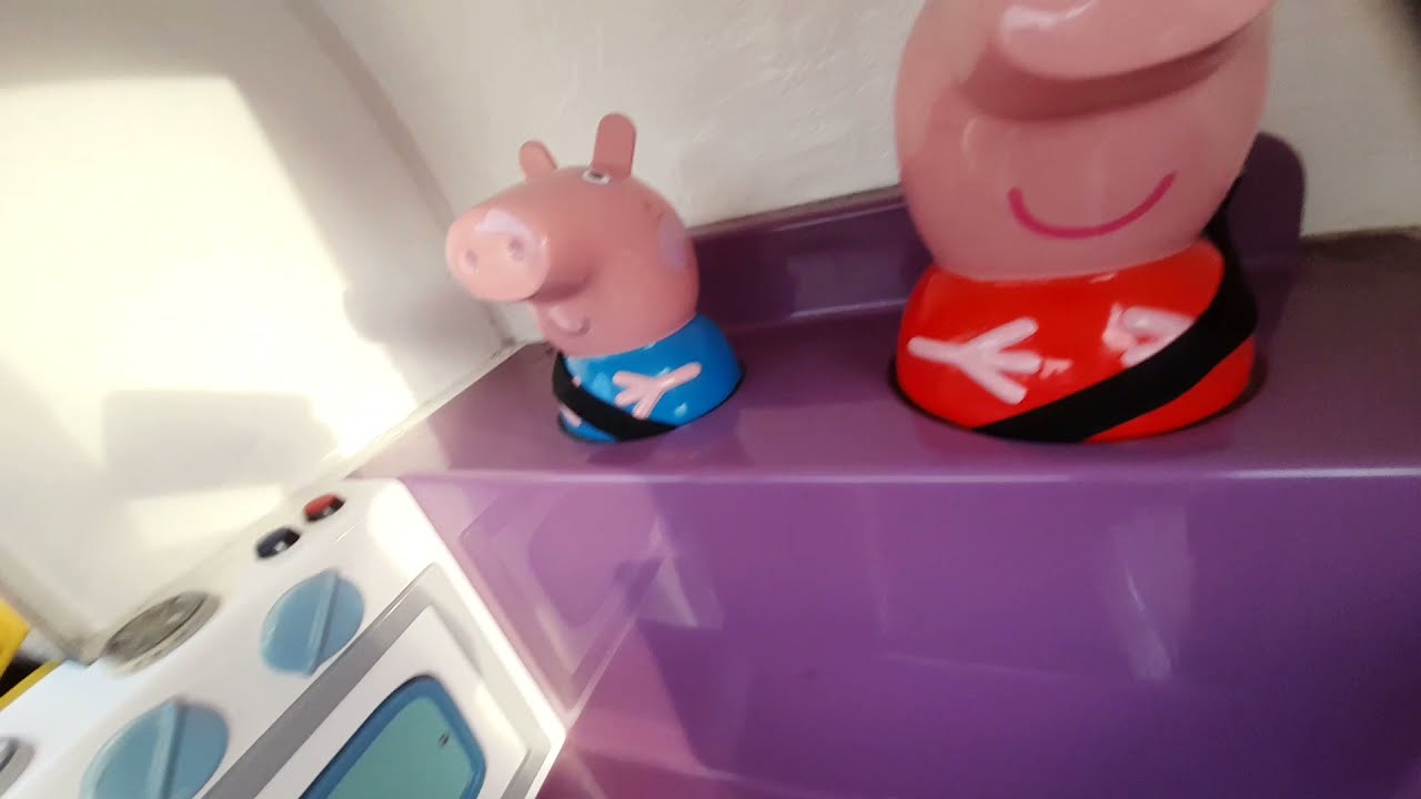 Northern Leisure Peppa Pig Camper Van Kiddie Ride