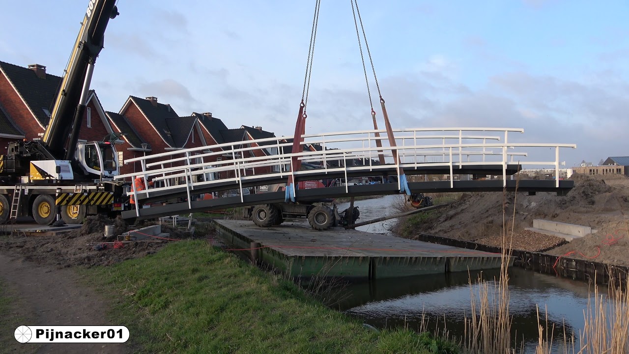 Nieuwe fietsbrug in Pijnacker tussen Ackerswoude en Klapwijk - Laan van Klapwijk