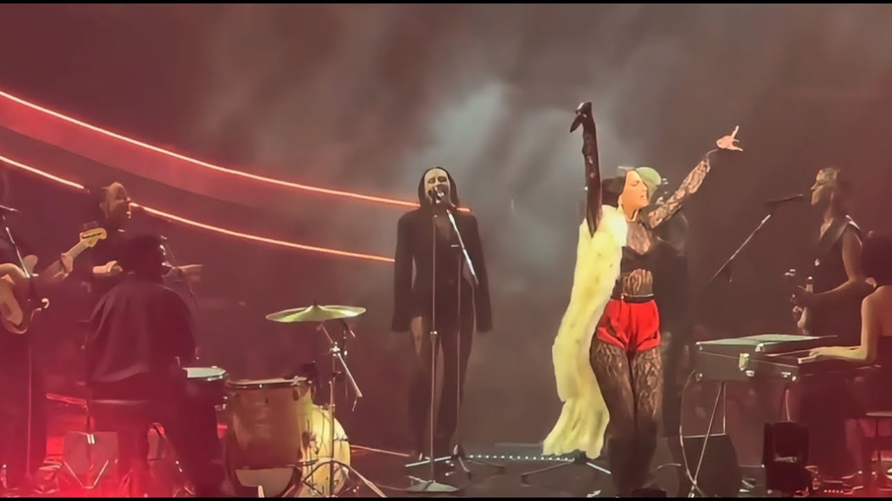 Dua Lipa - Can't get you out of my head (4K Live 2025)