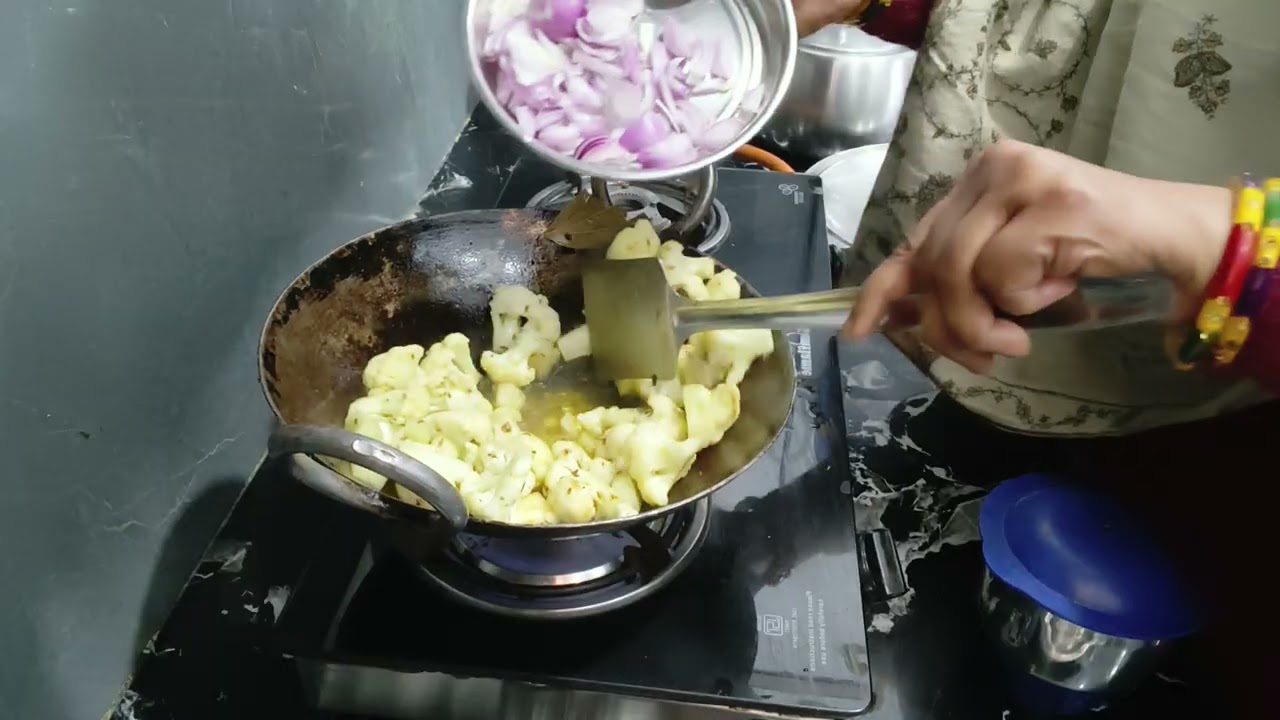 Gobhi masallam  😋😋