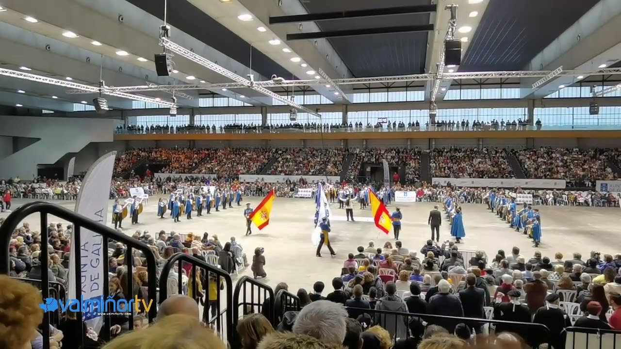 VALMIÑORTV - Actuación de la Rondalla de Parada en el IFEVI