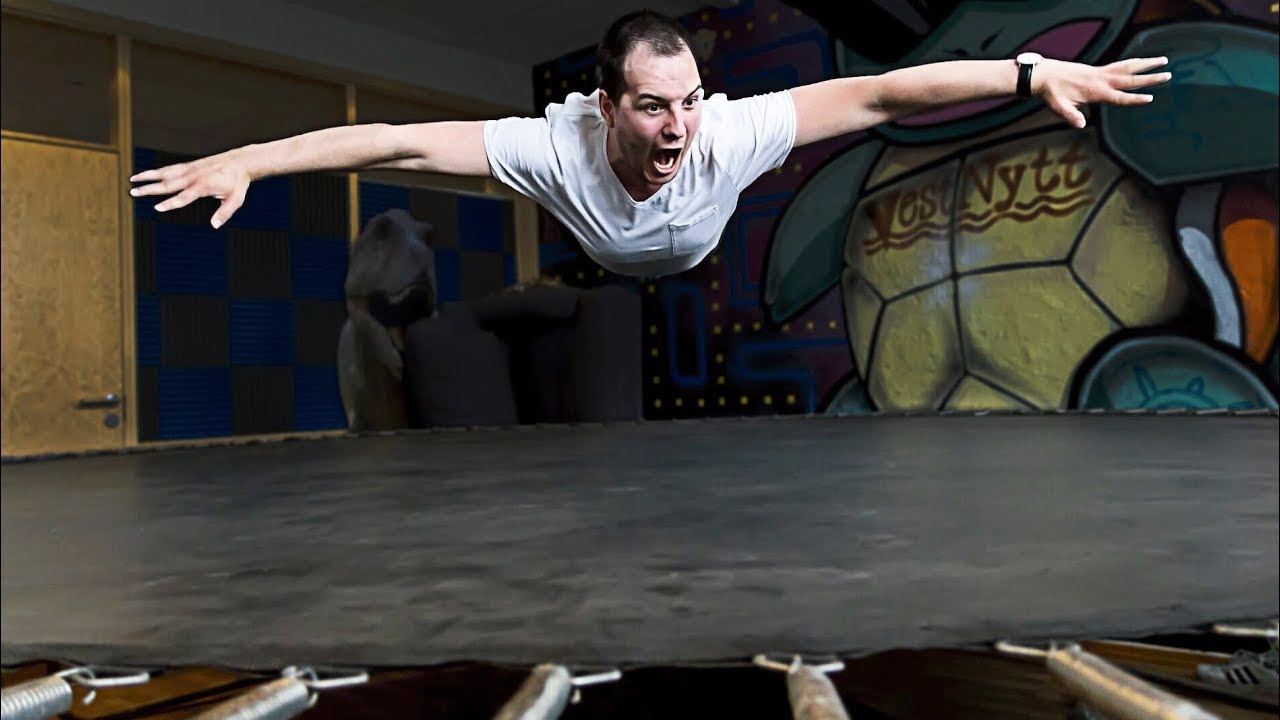 Kontoret blir til en TRAMPOLINE