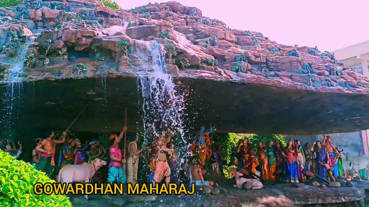 Govardhan mountain also says Shri Radha Radha // Govardhan Maharaj / Govardhan worship