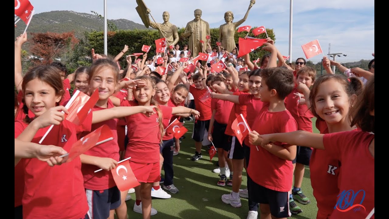 100 yıllık gururdur Cumhuriyet!