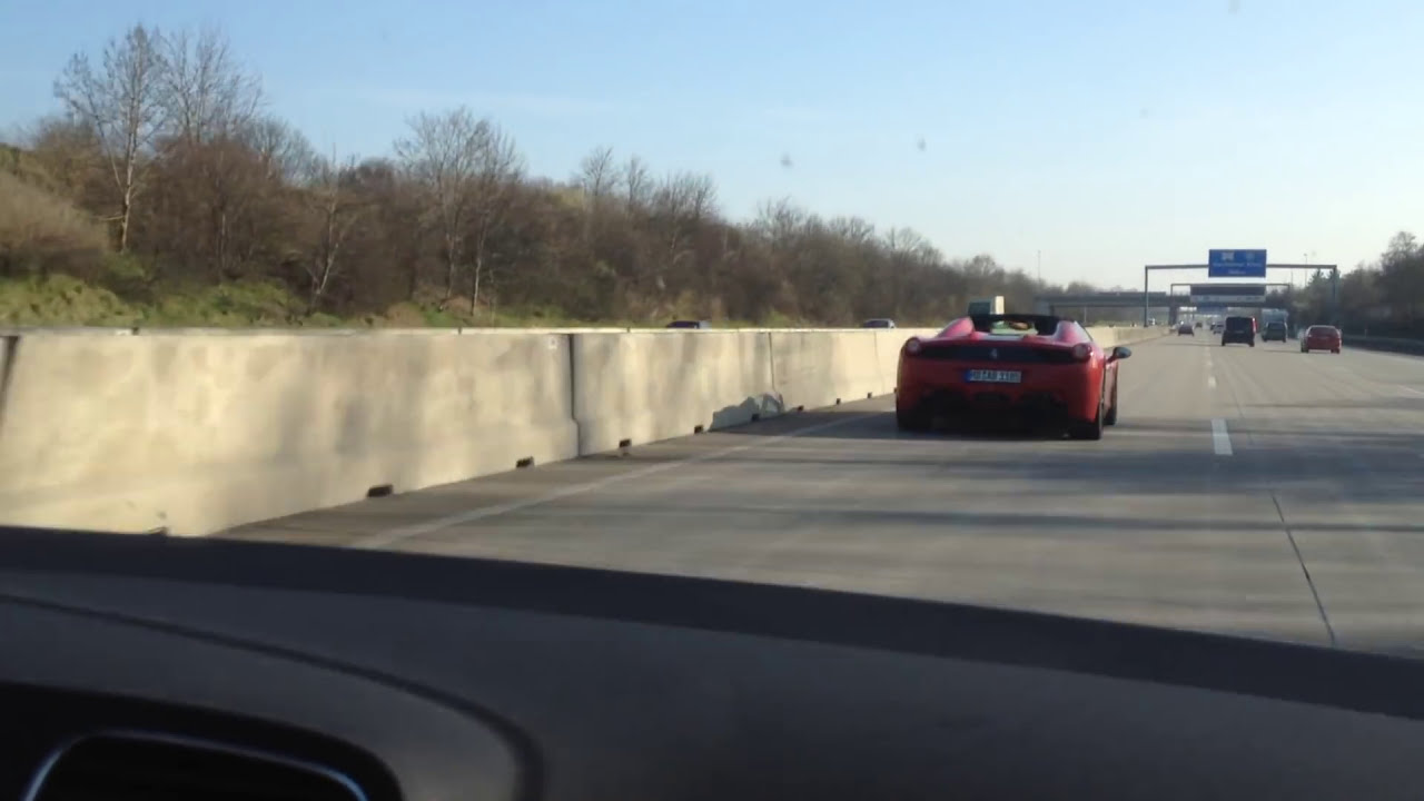 Golf 6R HGP 3.6 Biturbo vs. Ferrari 458 Spider