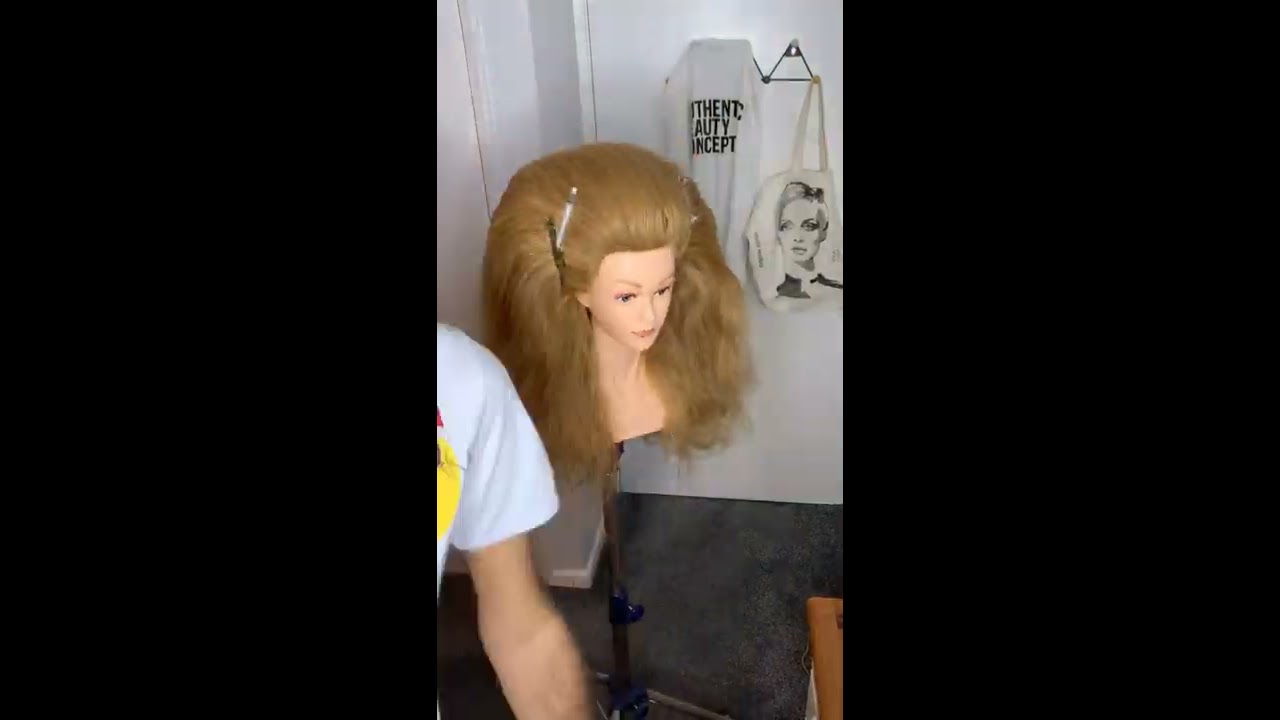 Editorial wig stacking hair tutorial - Valentino Couture -Kai Gerber inspired by Gudio Palau