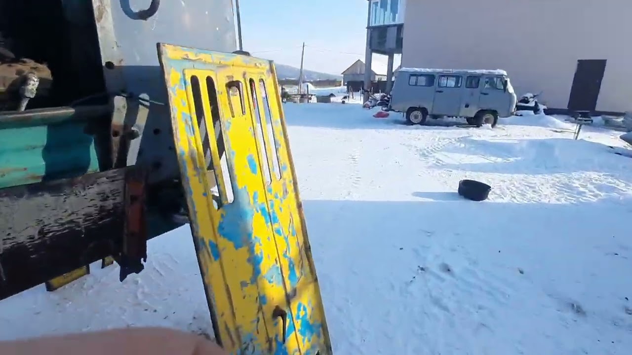 Погрузчик то-25 на базе трактора т-150 