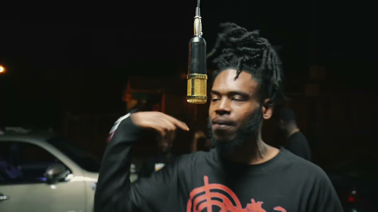 P Weezy x 2 Da Roof (Mic Drop Performance) | Plvybxii Maison