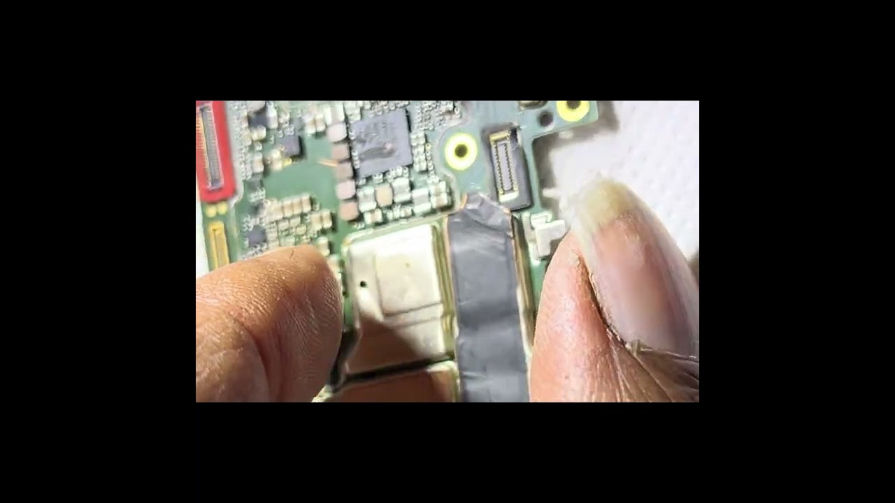 #audiosolutions #mobilerepairing #speakerproblem #tecnician #mobilereparingclasses 