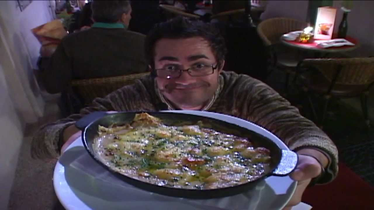 A tradicional Sopa de Cebola GRATINADA Francesa 