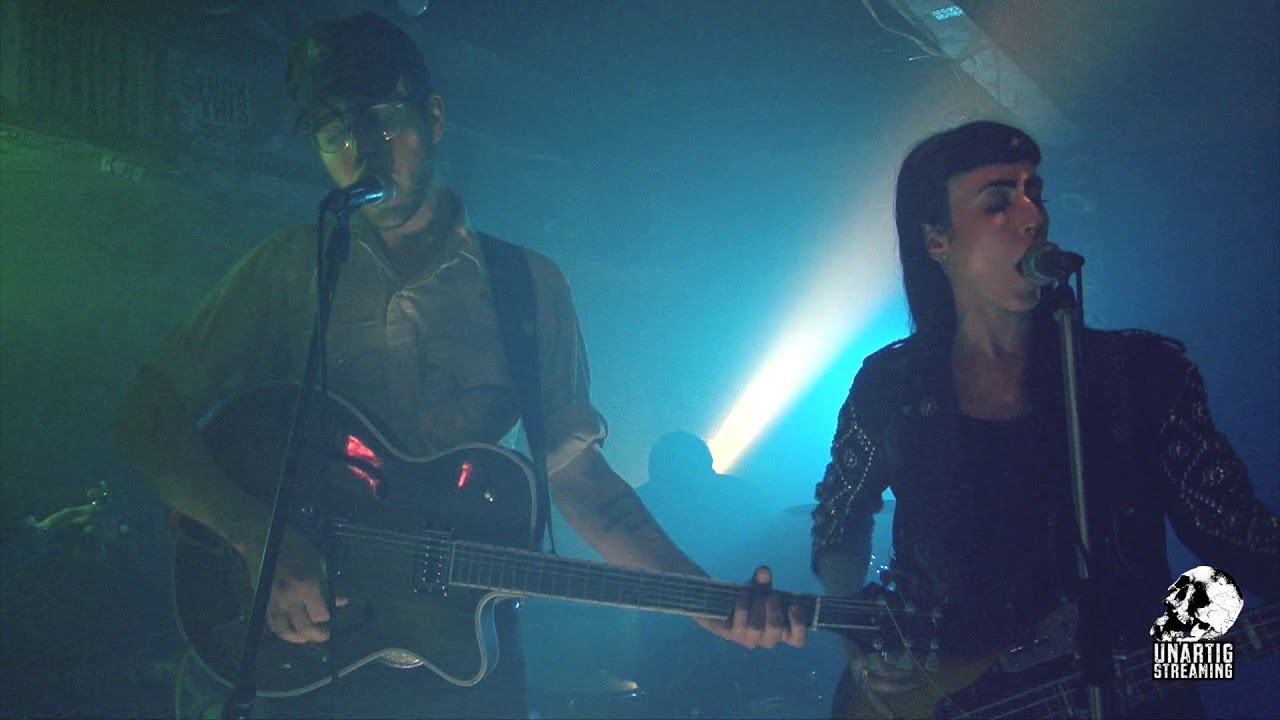 The Sterling Sisters live at Nothing Changes on October 2, 2013