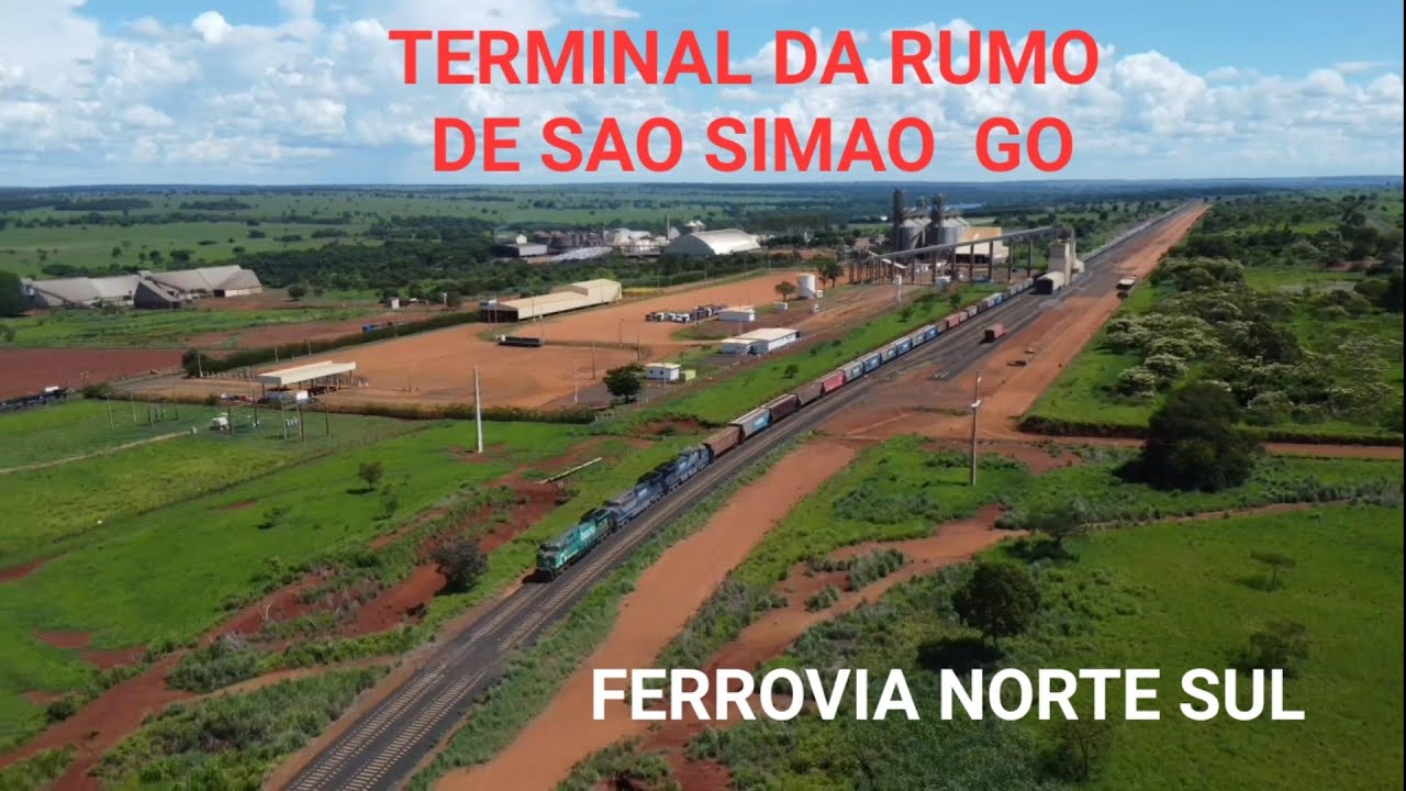 TERMINAL DA RUMO DE SAO SIMAO,,TREM NA FERROVIA NORTE SUL.