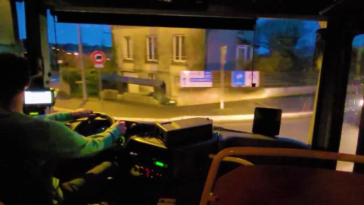 IRISBUS Récréo II N° Parc 113 Tréglonou à Lannilis