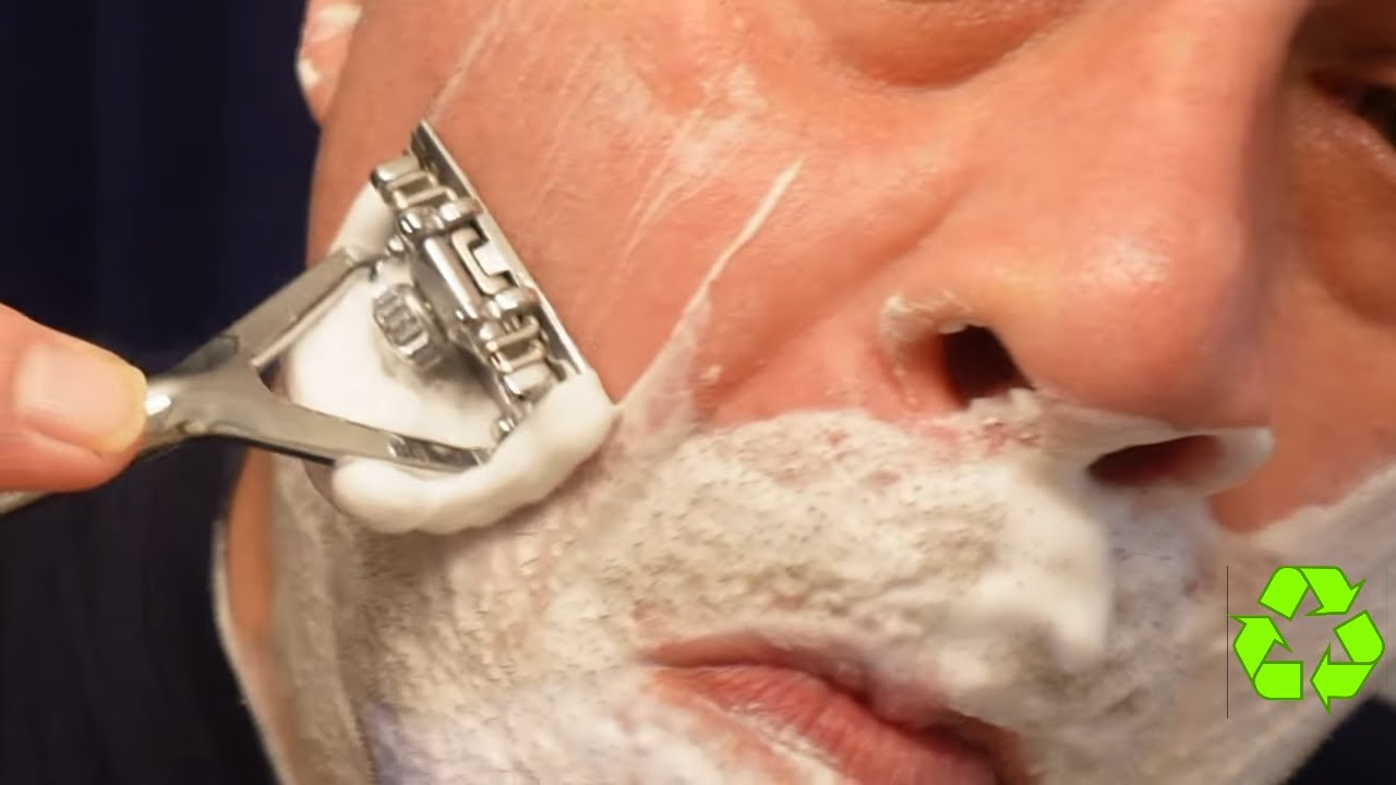 How To Shaving With A Leaf & Twig - Safety Razor
