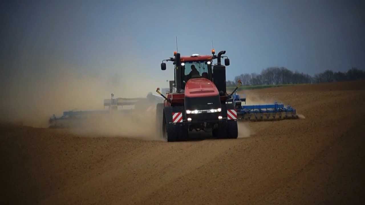 Case IH Quadtrac 600 & Kompaktor Gigant 1200